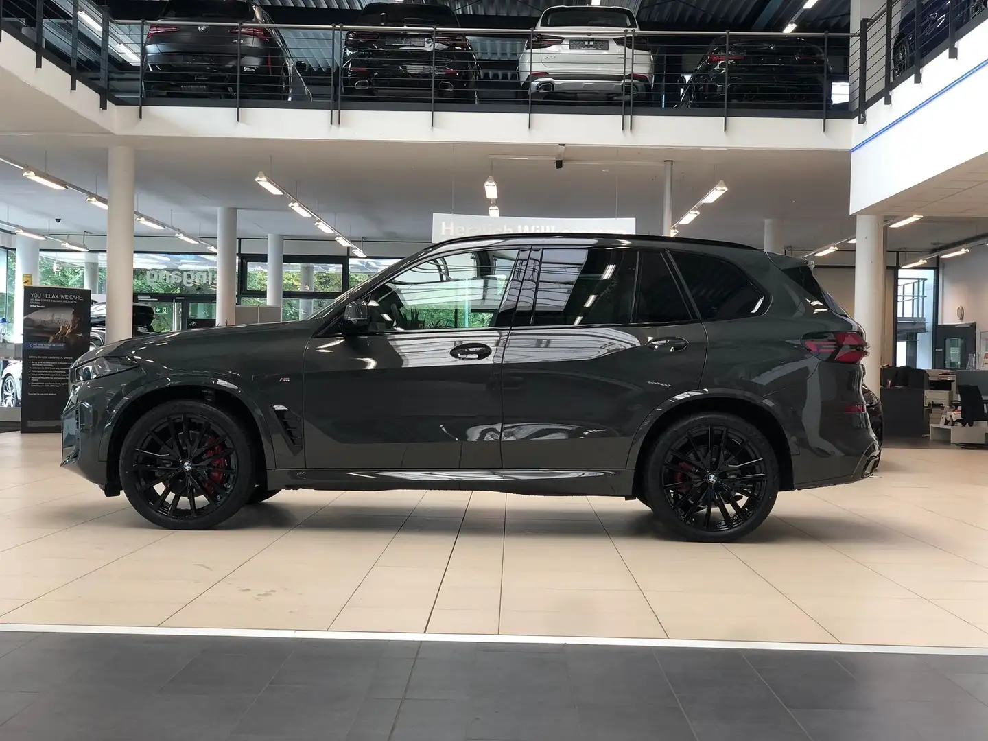BMW X5 xDrive40d MSportPro PANO AHK H/K PAProf 22" Grigio - 2