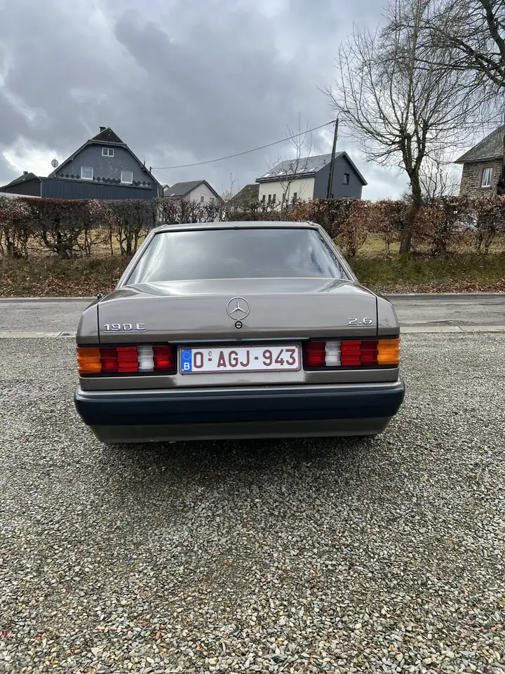 Mercedes-Benz 190 E 2.6, foto 5