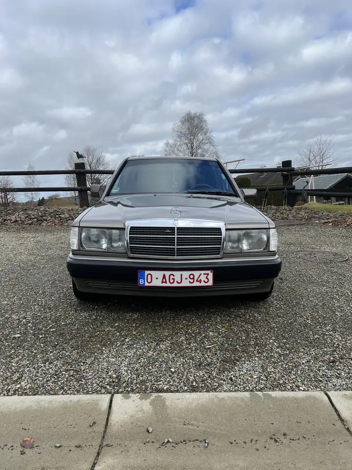 Mercedes-Benz 190 E 2.6, foto 4