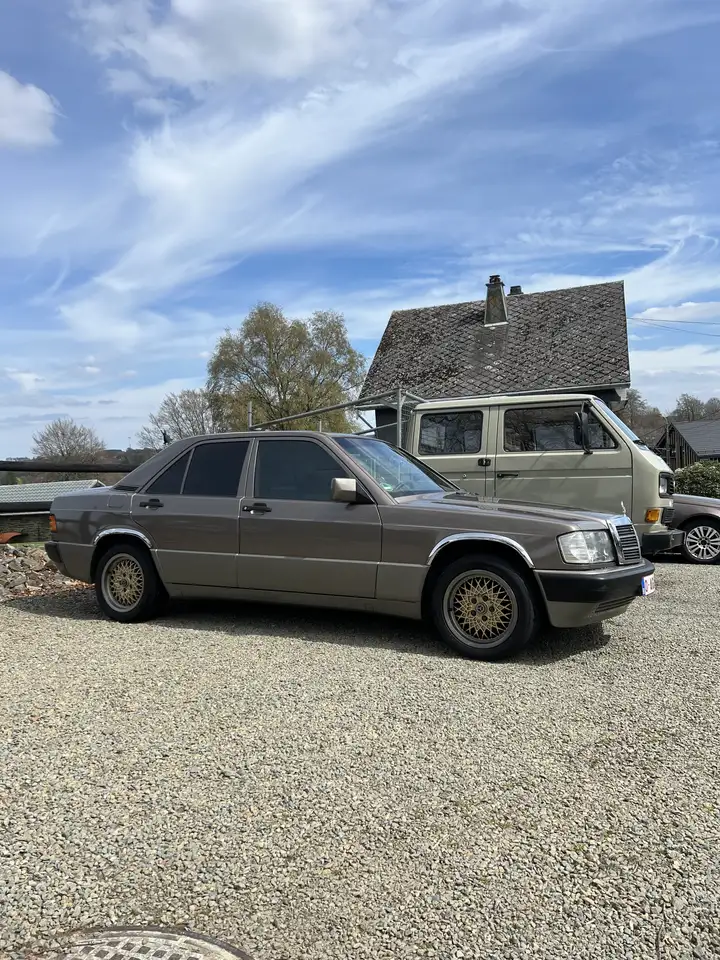 Mercedes-Benz 190 E 2.6, foto 3