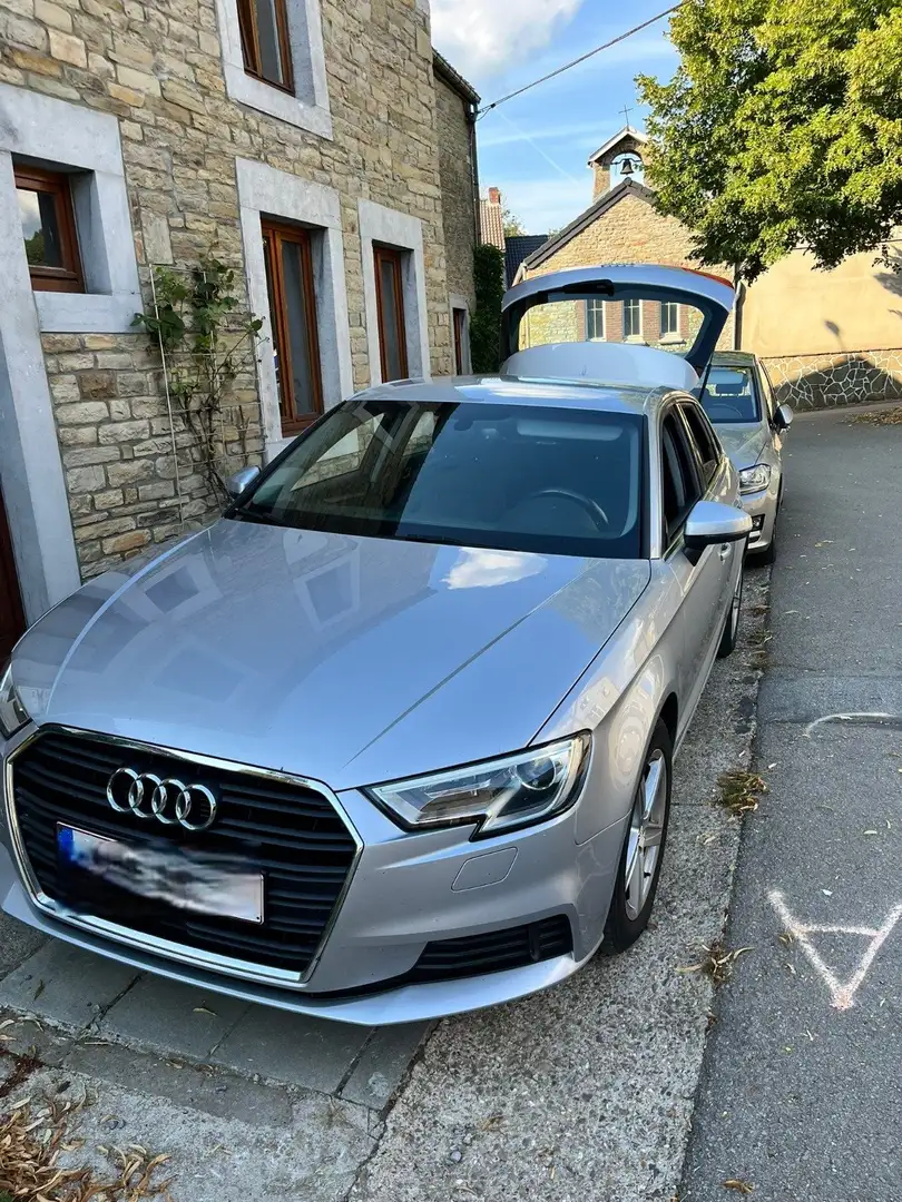 Audi A3 A3 Sportback 1.6 TDi Argent - 1