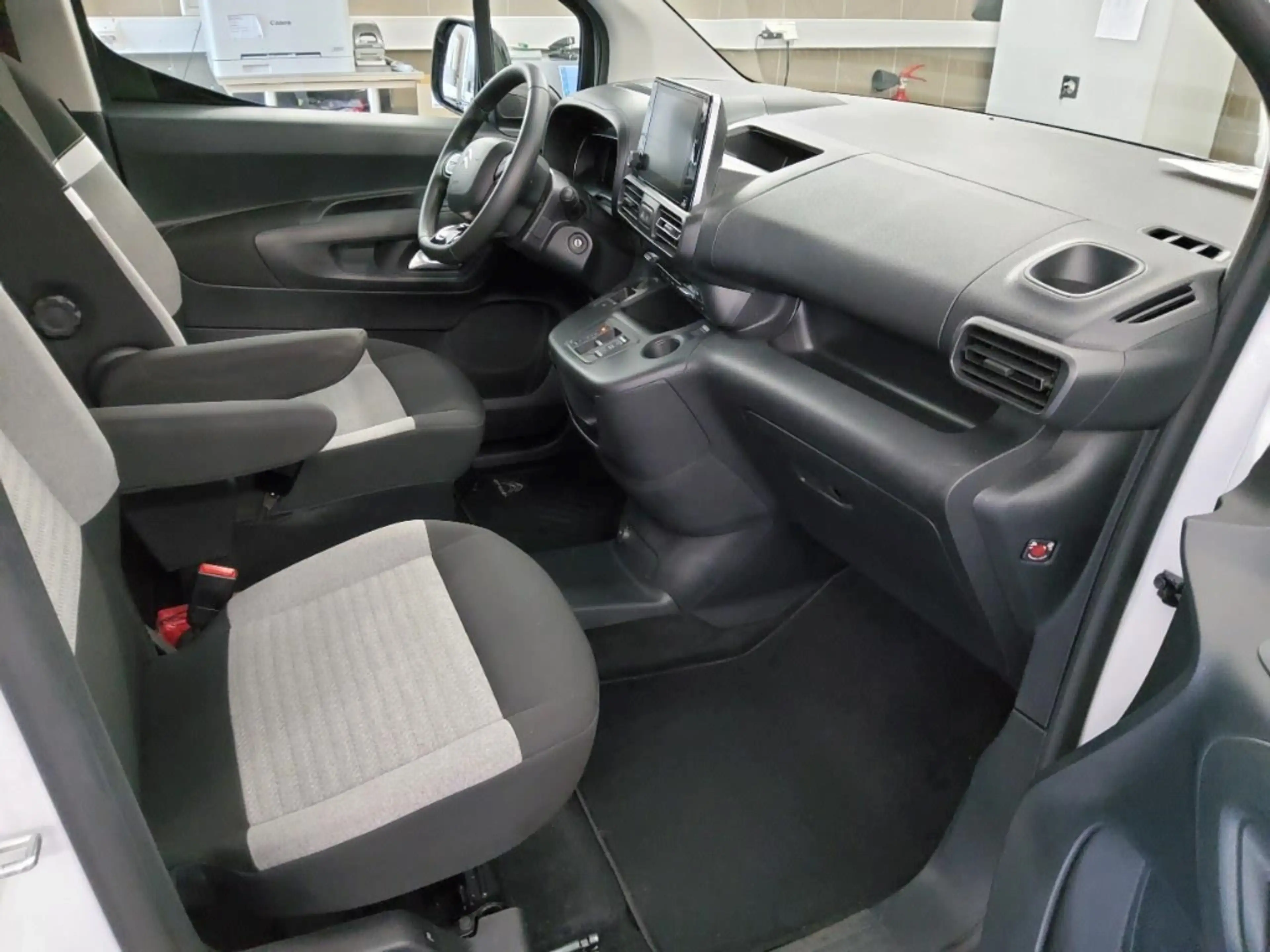 Citroen Berlingo M Shine 11kw Shz Navi Kamera — photo 4