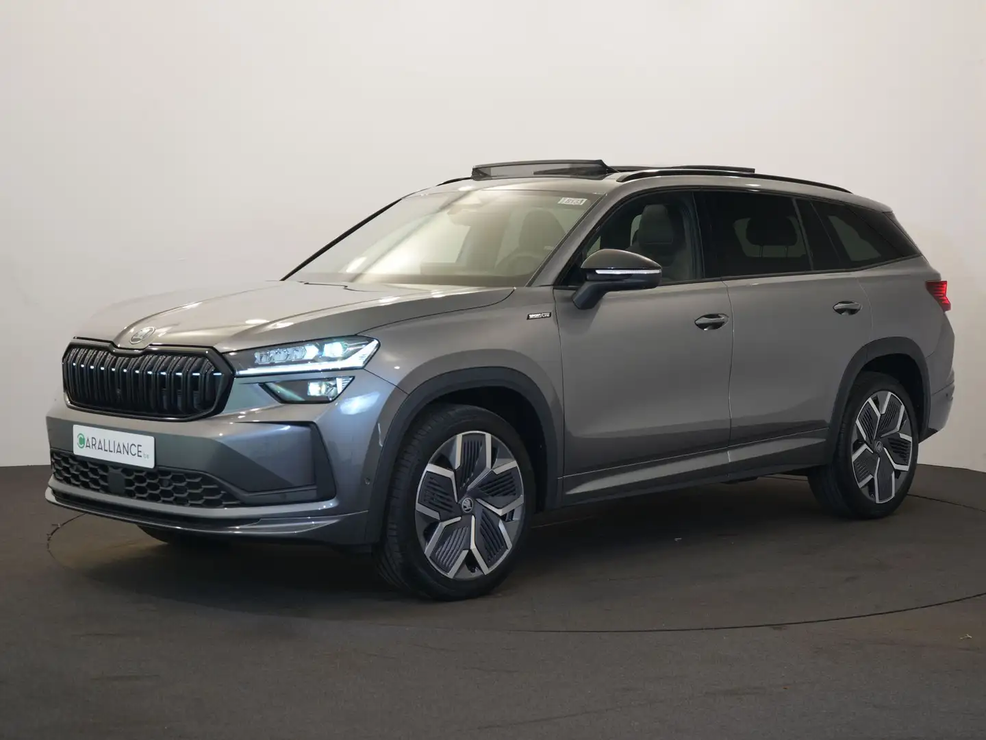 Skoda Kodiaq Sportline 1.5TSI|DSG|7pl.|PANO|NAVI13"|Canton*Soun Grijs - 1
