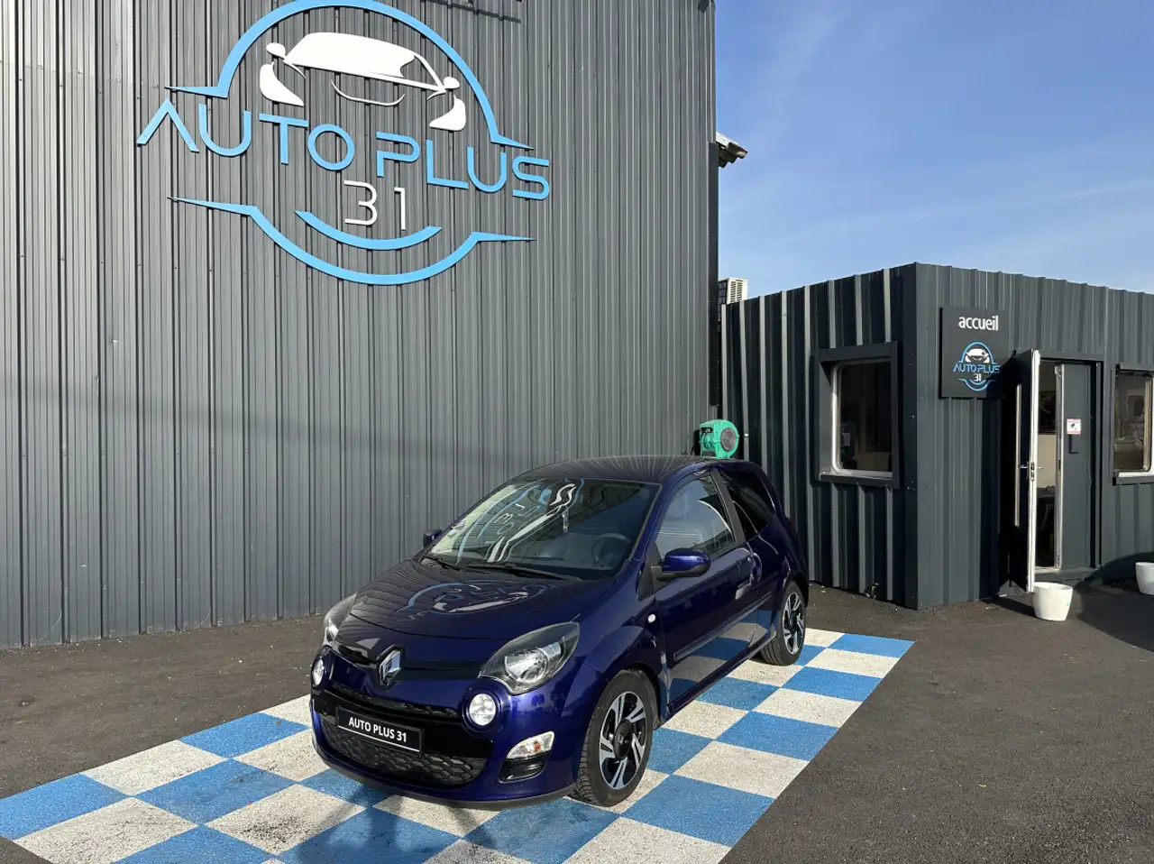 Renault Twingo II 1.2 LEV 16v 75 eco2 Purple