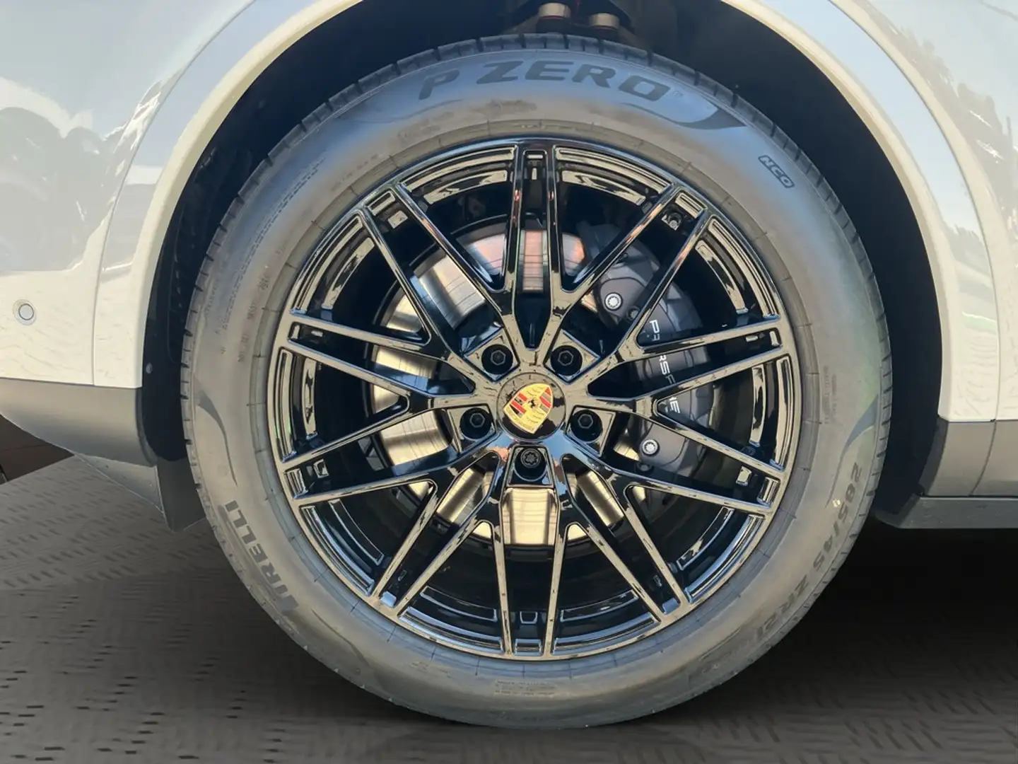 Porsche Cayenne E-Hybrid Coupe -Beifahrerdisplay-Luftfederung-Pano Grigio - 2