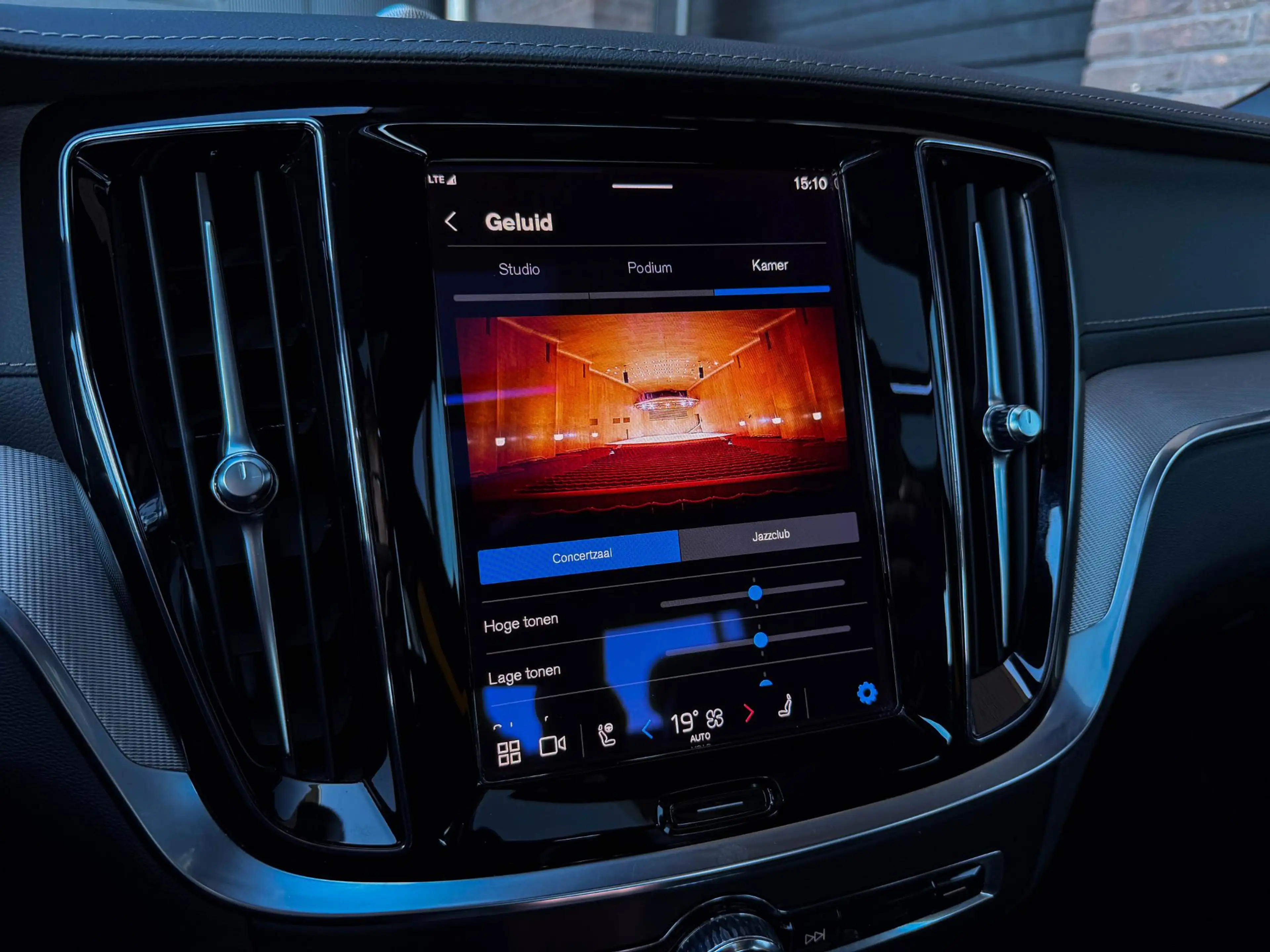 Volvo S60 2.0 T8 AWD Polestar | Pano | 20"| B&W | HUD | Bli — photo 25