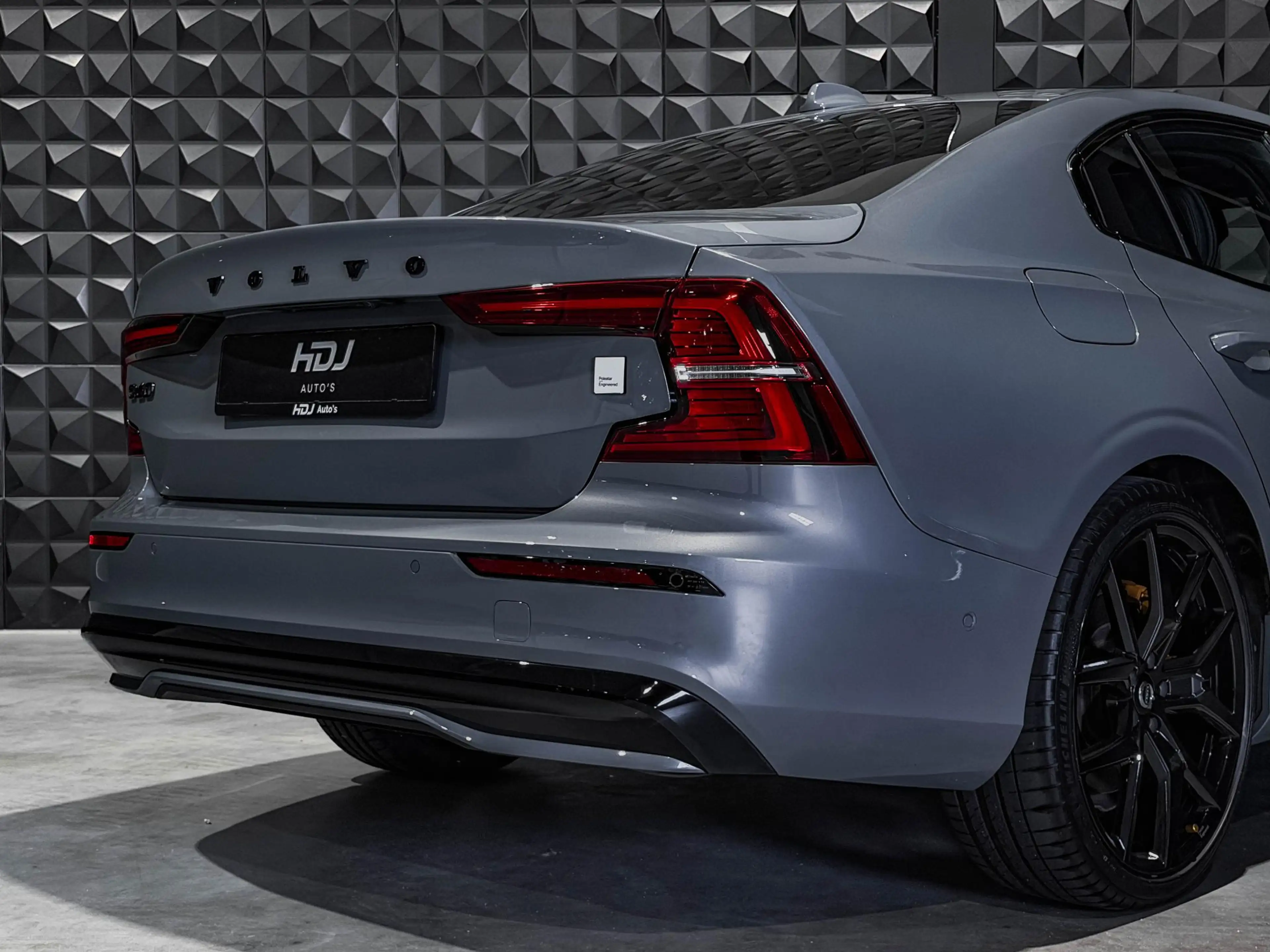 Volvo S60 2.0 T8 AWD Polestar | Pano | 20"| B&W | HUD | Bli — photo 9
