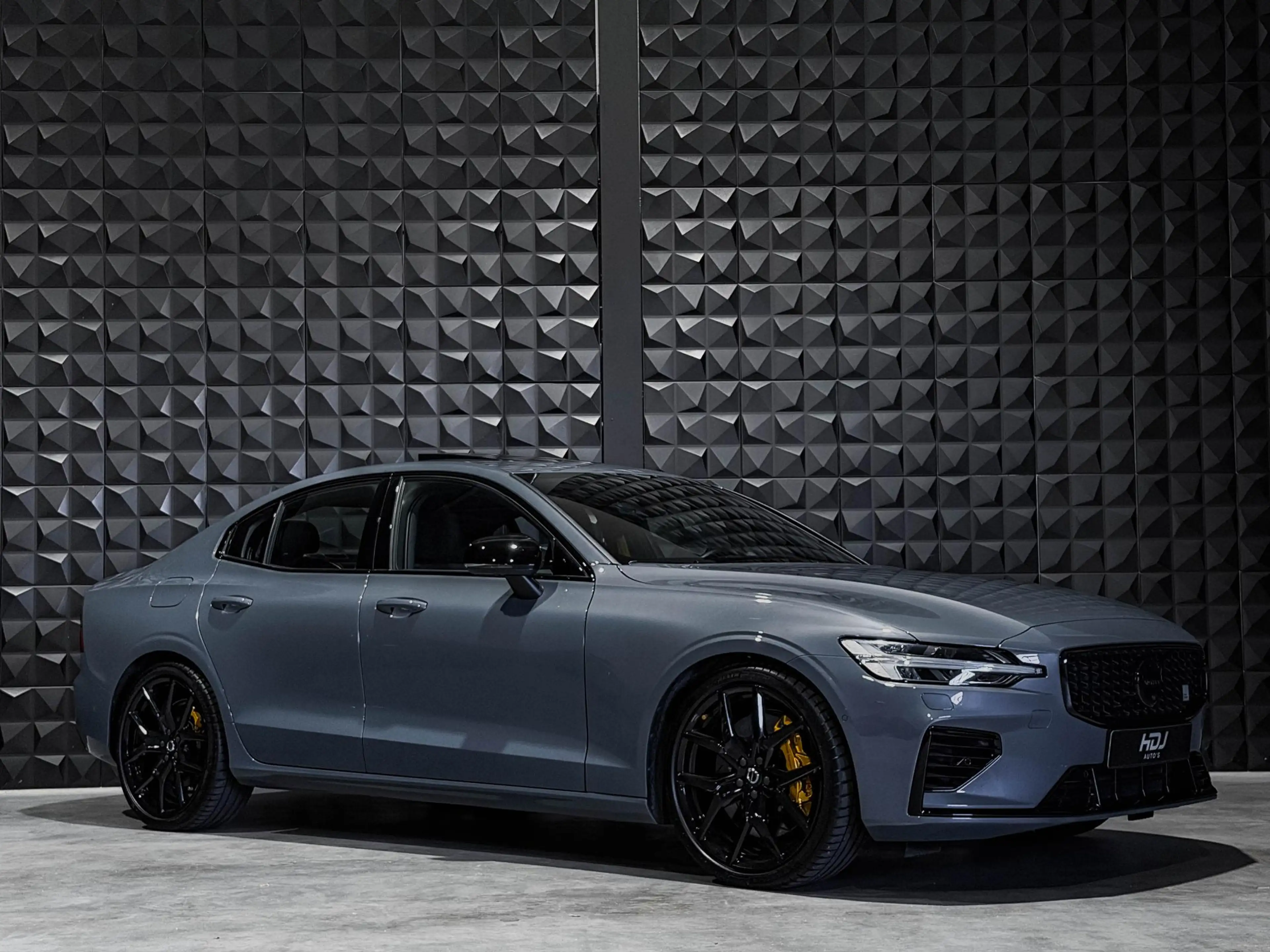 Volvo S60 2.0 T8 AWD Polestar | Pano | 20"| B&W | HUD | Bli — photo 6