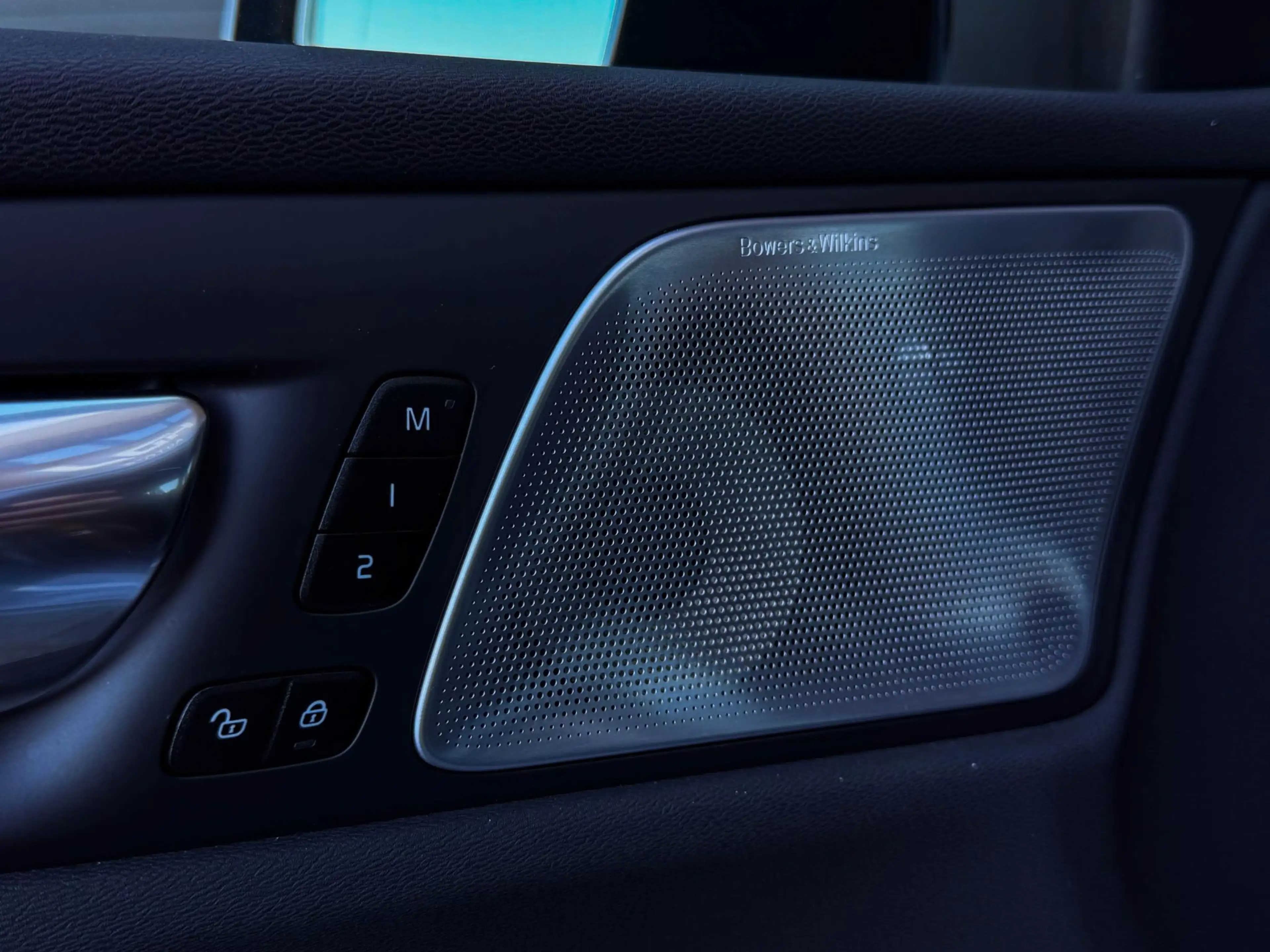 Volvo S60 2.0 T8 AWD Polestar | Pano | 20"| B&W | HUD | Bli — photo 12