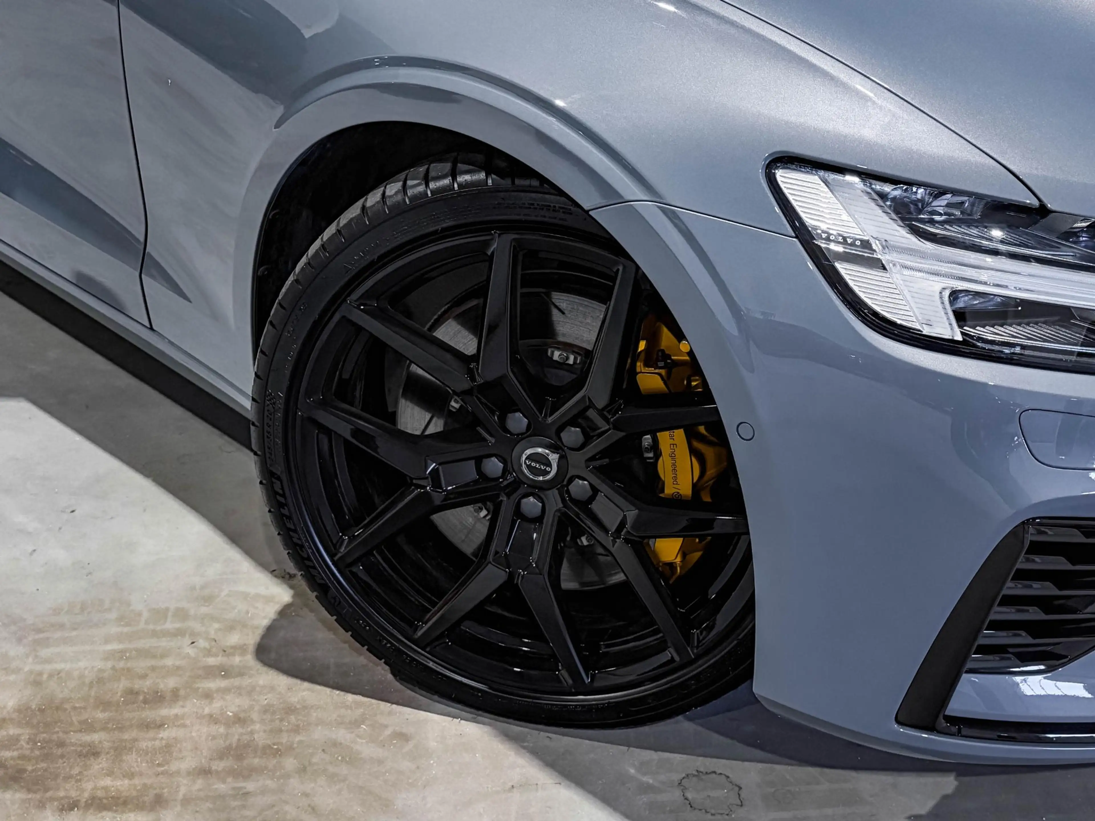 Volvo S60 2.0 T8 AWD Polestar | Pano | 20"| B&W | HUD | Bli — photo 43