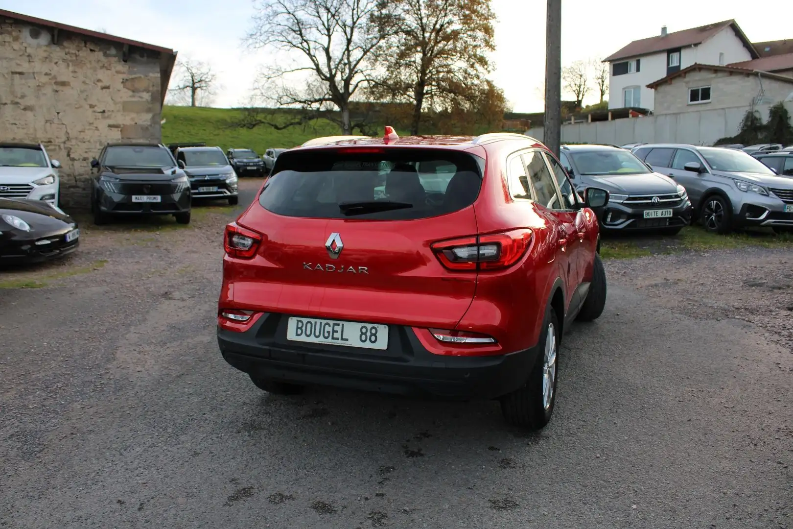 Renault Kadjar BLUE DCI 115 CV ZEN + GPS 3D I-COKPIT AUDIO USB JA 17 RADAR BLUETOOTH RÉGULATEUR Rouge - 2