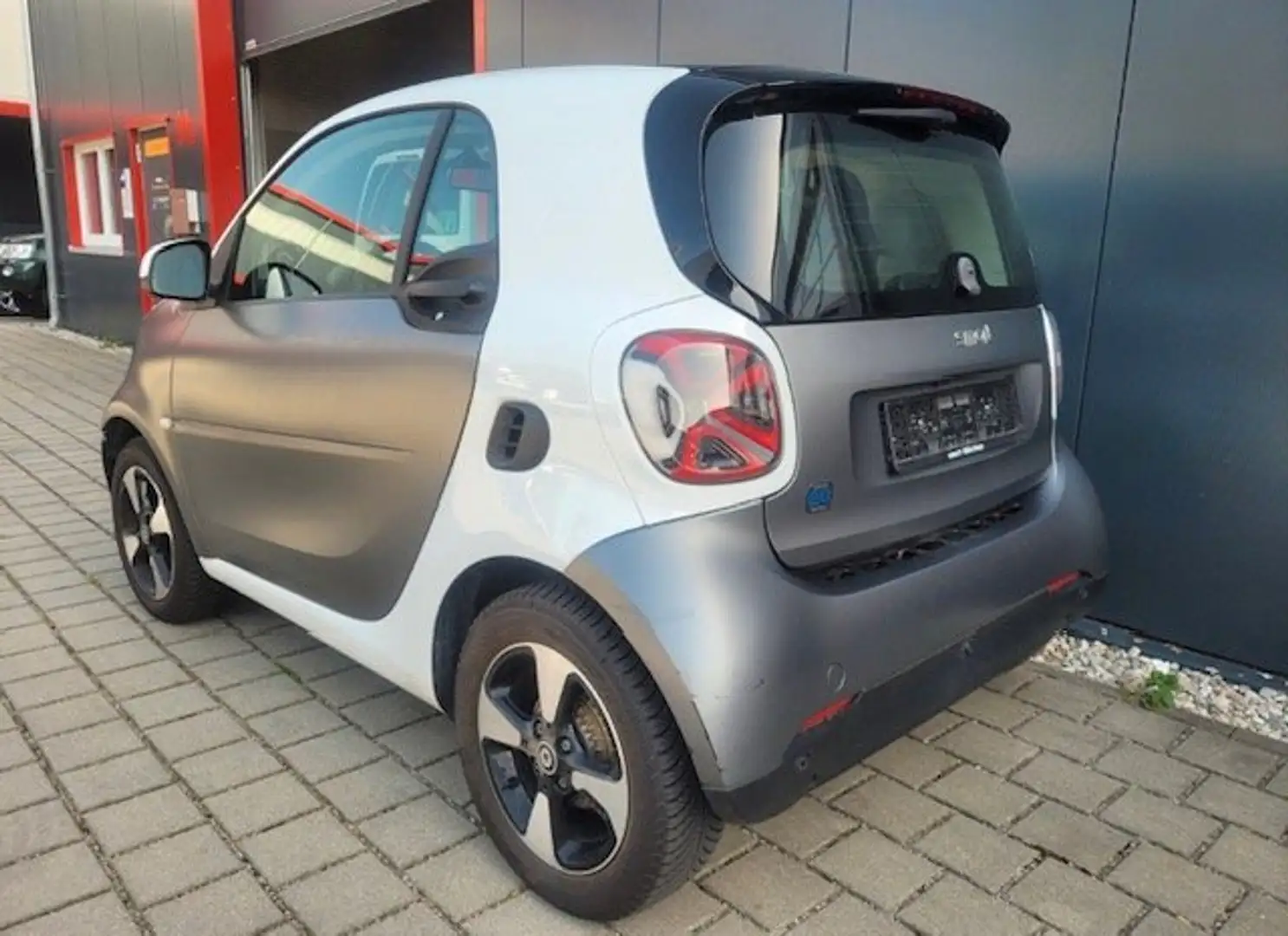 smart forTwo PASSION EQ NAVI CAMERA TETTO PANORAMICO Grigio - 1