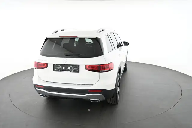 Mercedes-Benz GLB view 12