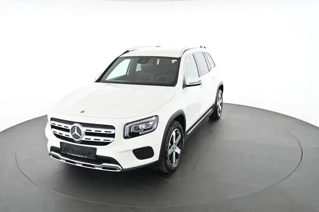 Mercedes-Benz GLB view 11
