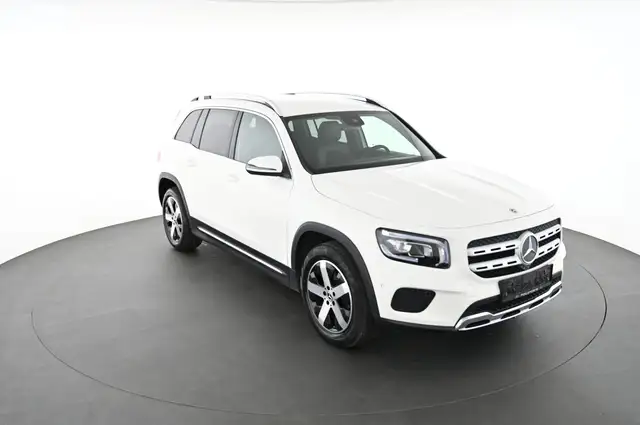 Mercedes-Benz GLB view 10