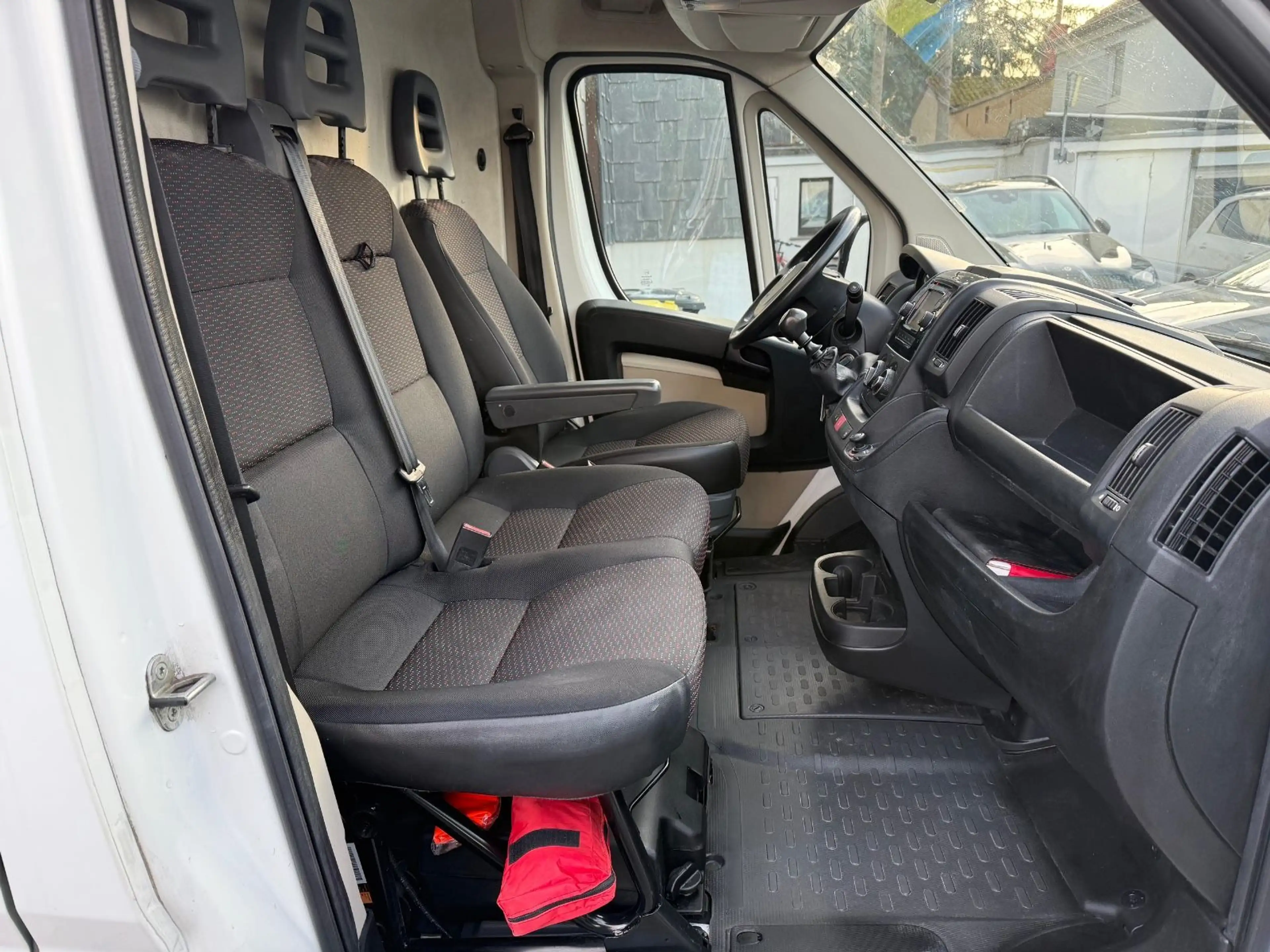 Citroen Jumper 30 L1H1 Business BlueHDi 110 Kamera*Klima — photo 17