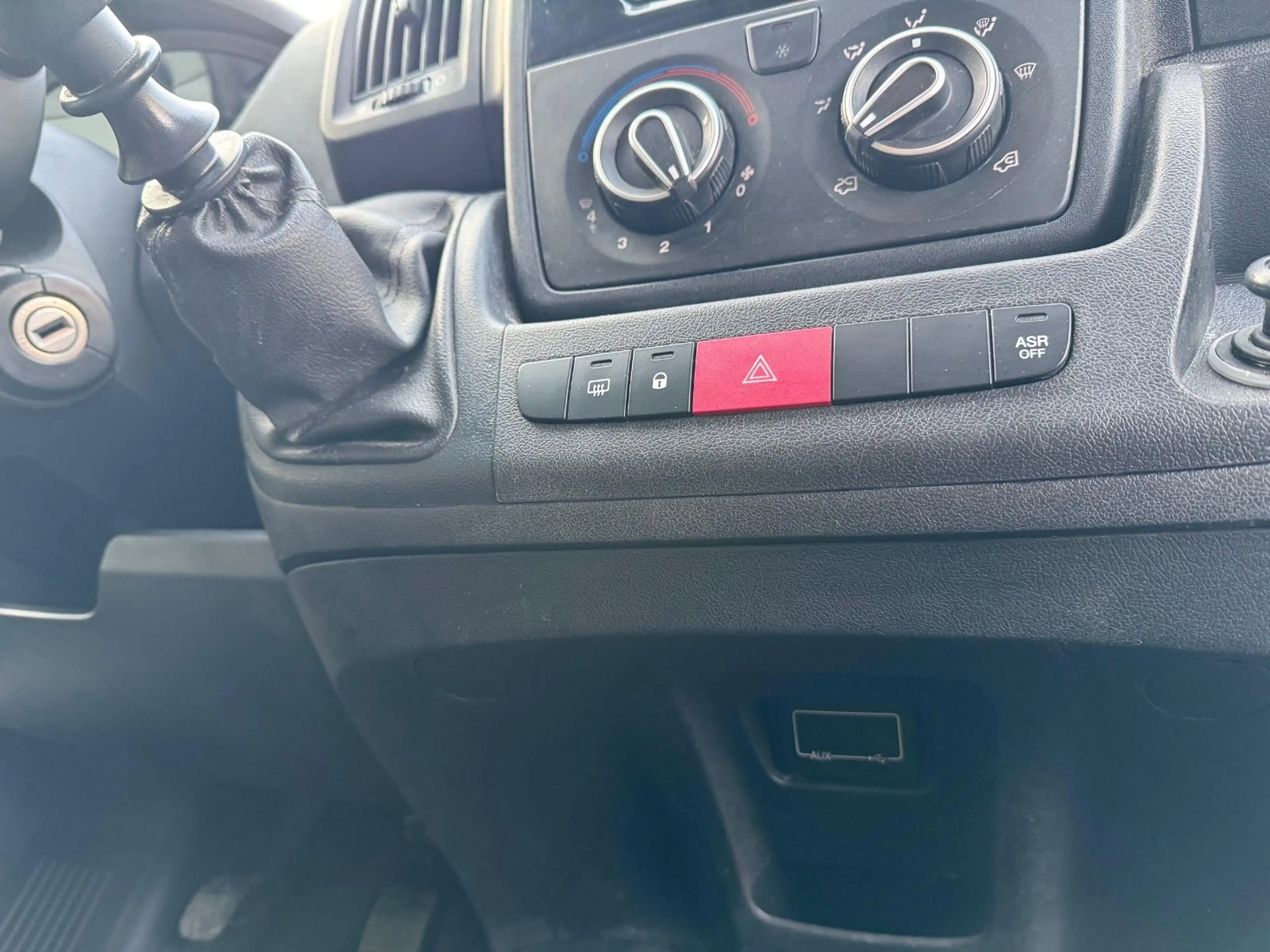 Citroen Jumper 30 L1H1 Business BlueHDi 110 Kamera*Klima — photo 15