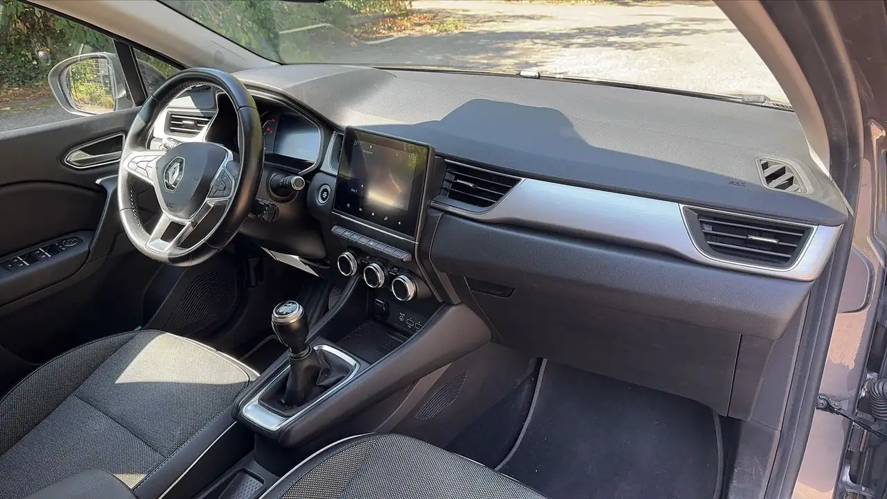 Renault Captur — photo 10