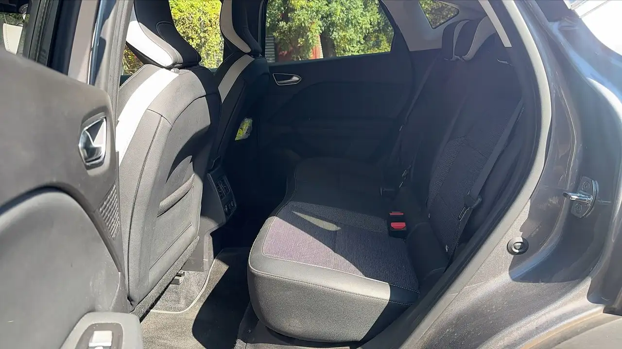 Renault Captur — photo 9