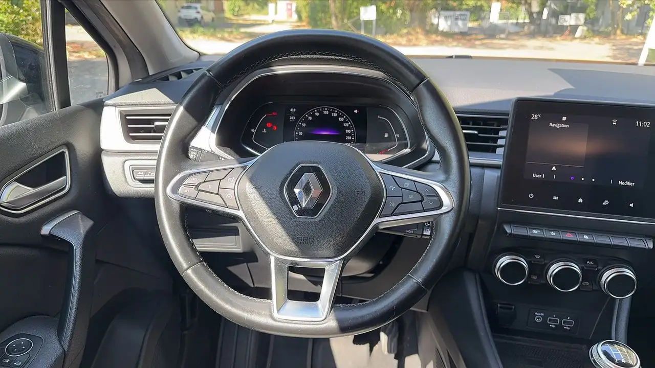 Renault Captur — photo 22