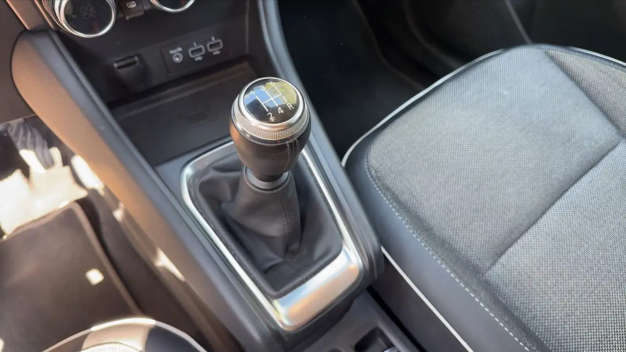 Renault Captur — photo 24