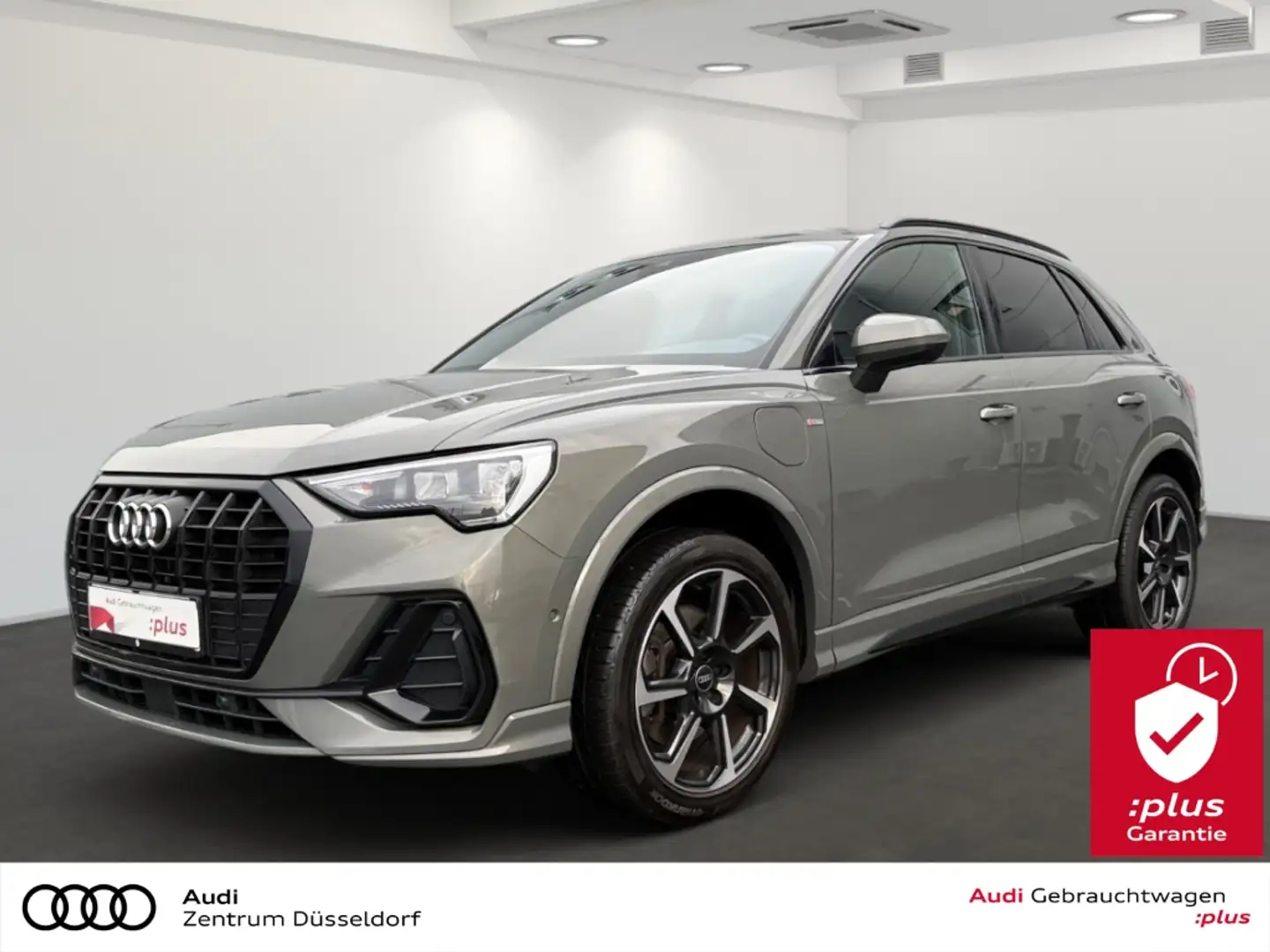 Audi Q3 45 TFSI e S-LINE CARPLAY RFK MMI PDC Grau - 1