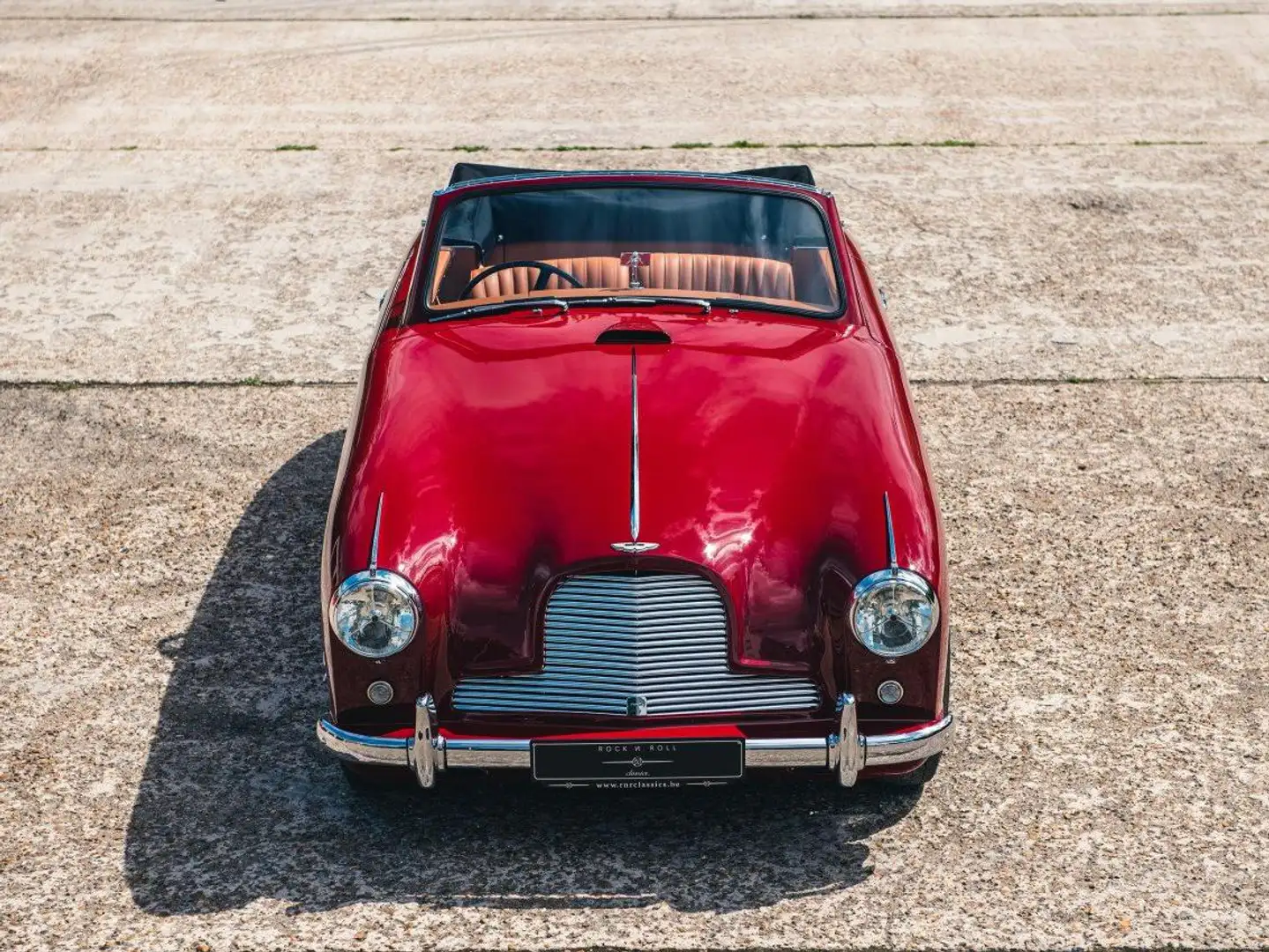 Aston Martin DB 2/4 Mk II Drophead Coupe | CONCOURS RESTORED Rouge - 2