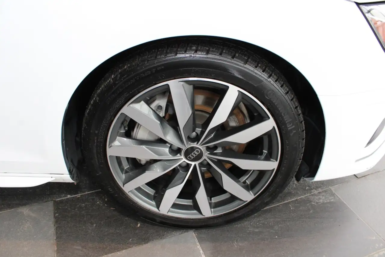 Audi A4 снимка Audi A4