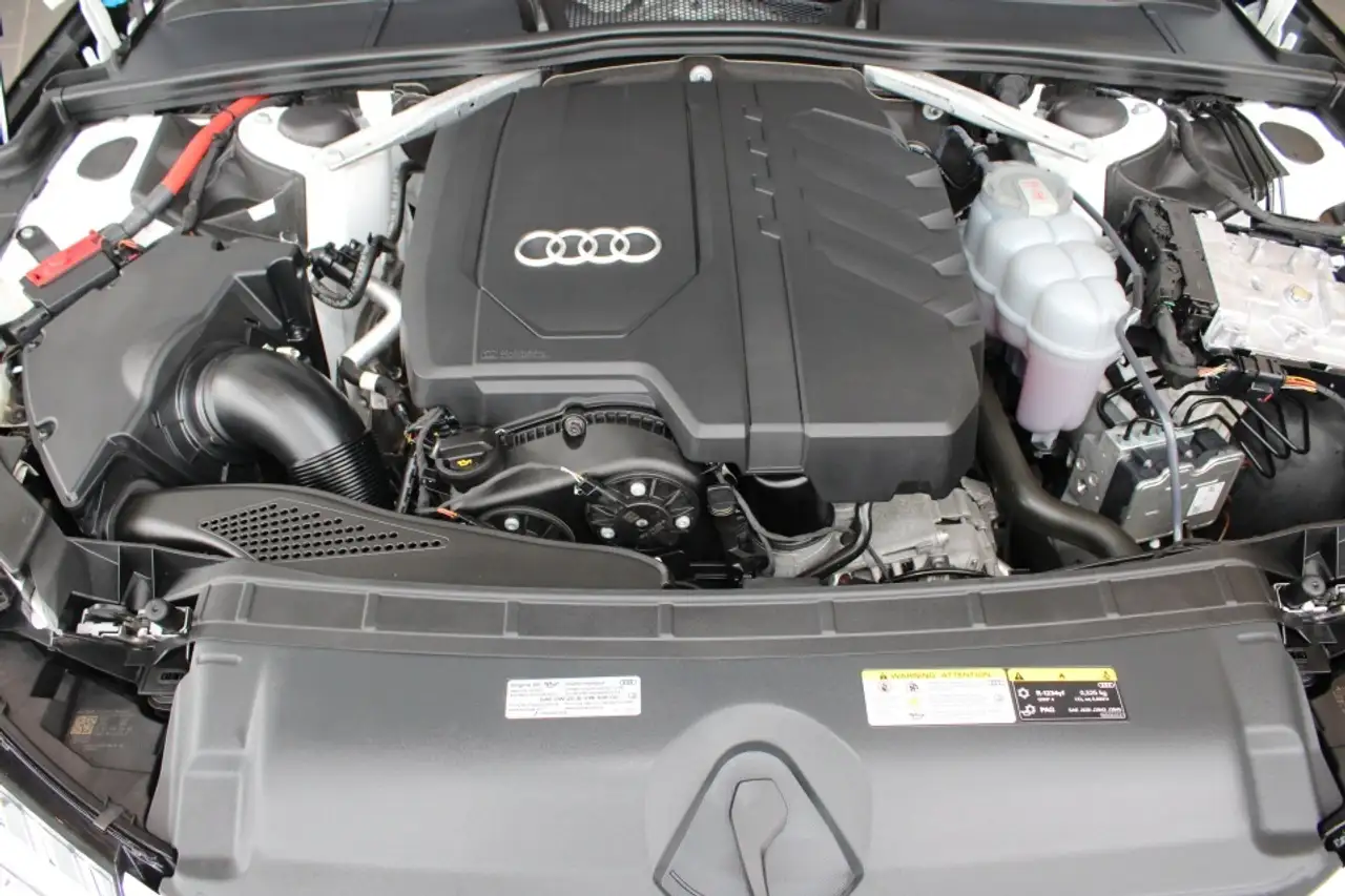 Audi A4 снимка Audi A4