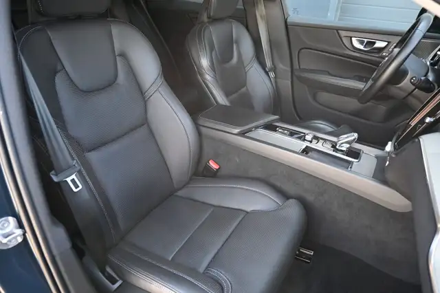 Volvo V60 view 14