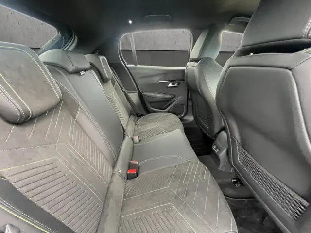 Peugeot 208 view 14