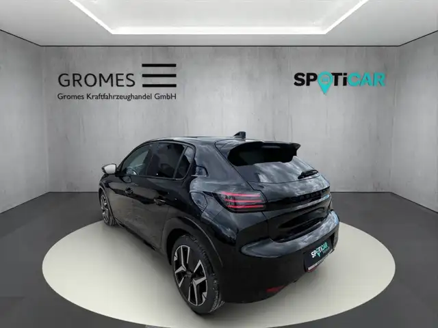 Peugeot 208 view 5