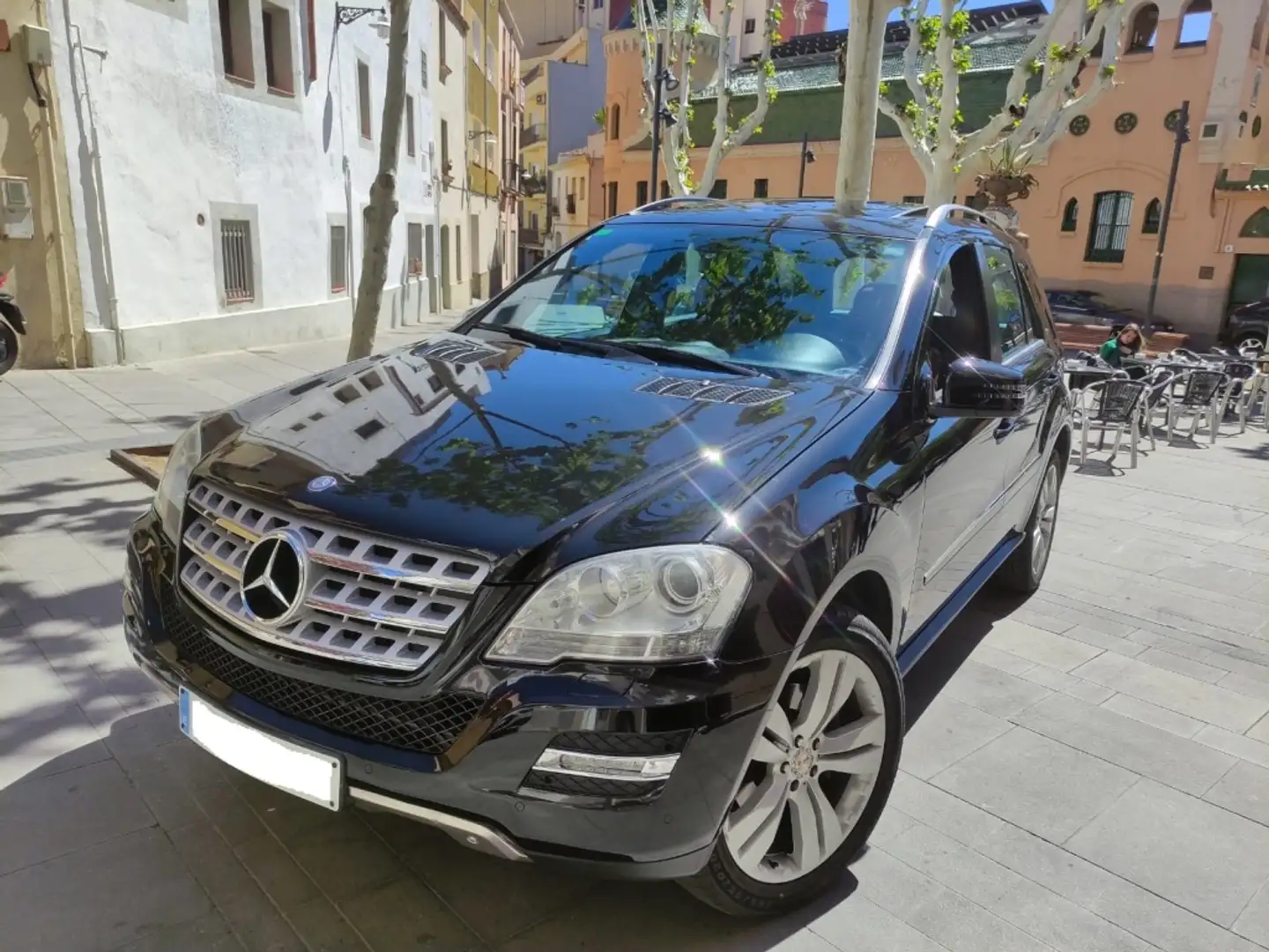 Mercedes-Benz ML 320 350 4M Grand Edition Aut. Czarny - 1