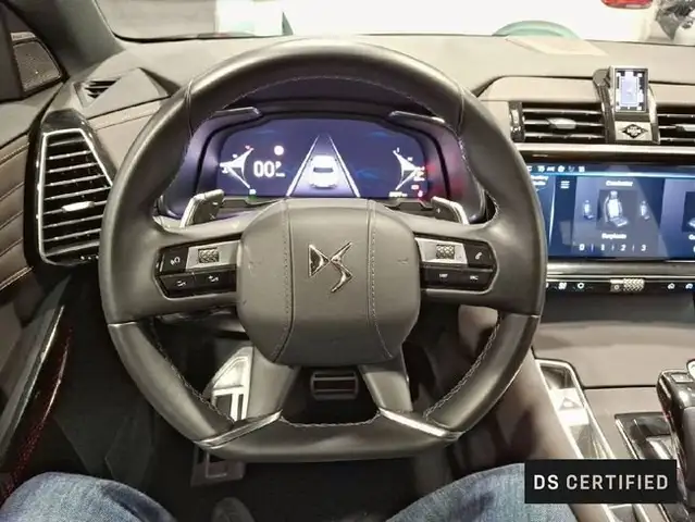 DS Automobiles DS 7 Crossback view 13