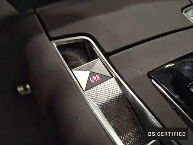 DS Automobiles DS 7 Crossback view 19