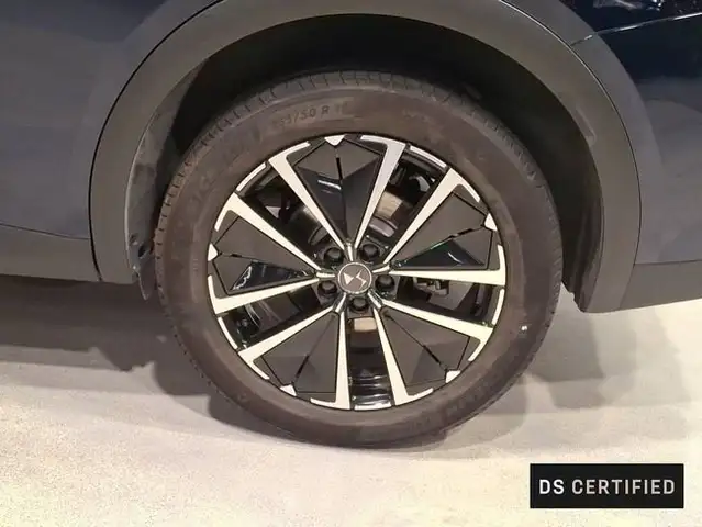 DS Automobiles DS 7 Crossback view 11