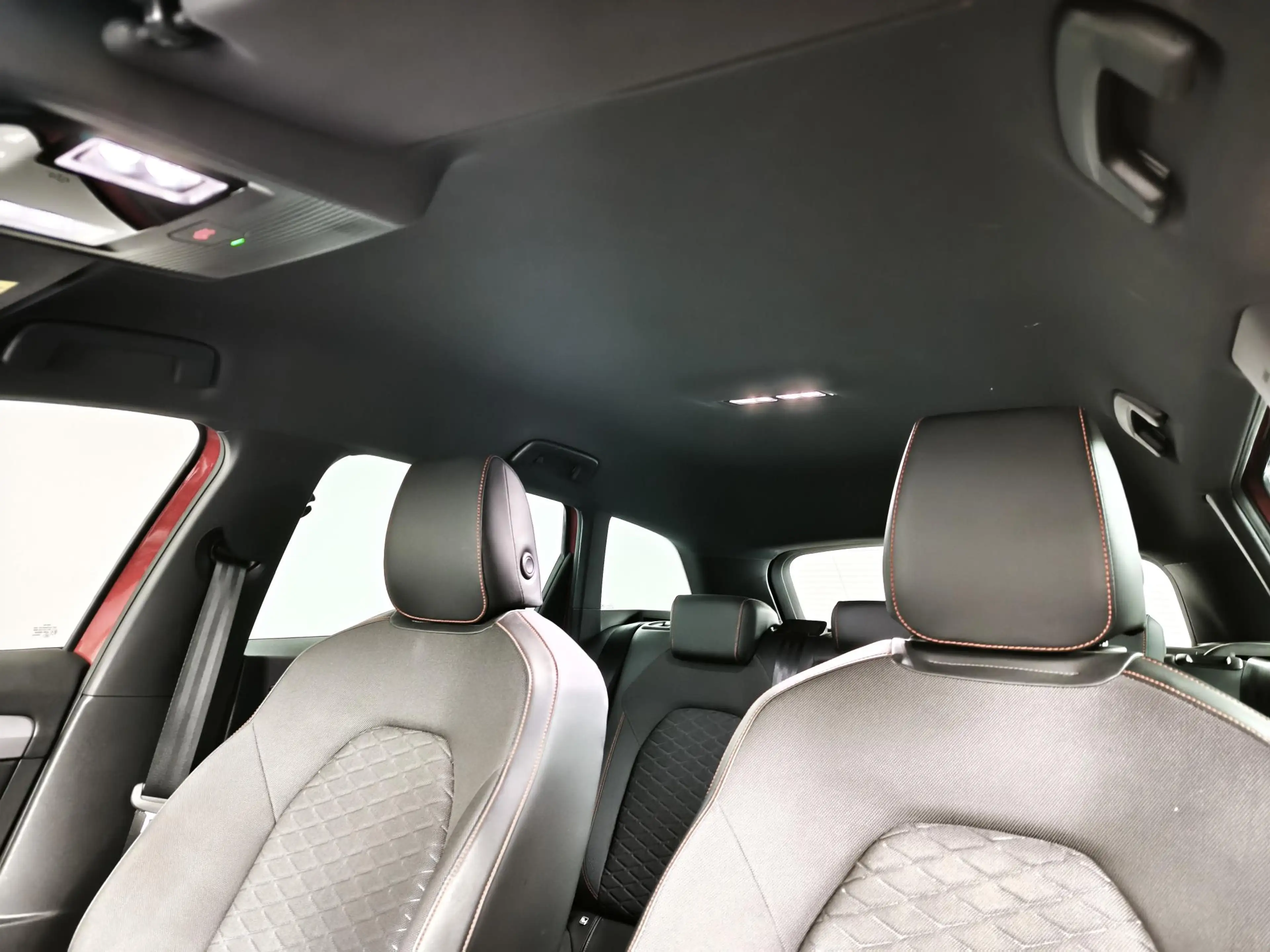 SEAT Leon e-Hybrid Sportstourer 1.4 TSI eHybrid PHEV FR Business Inte — photo 29