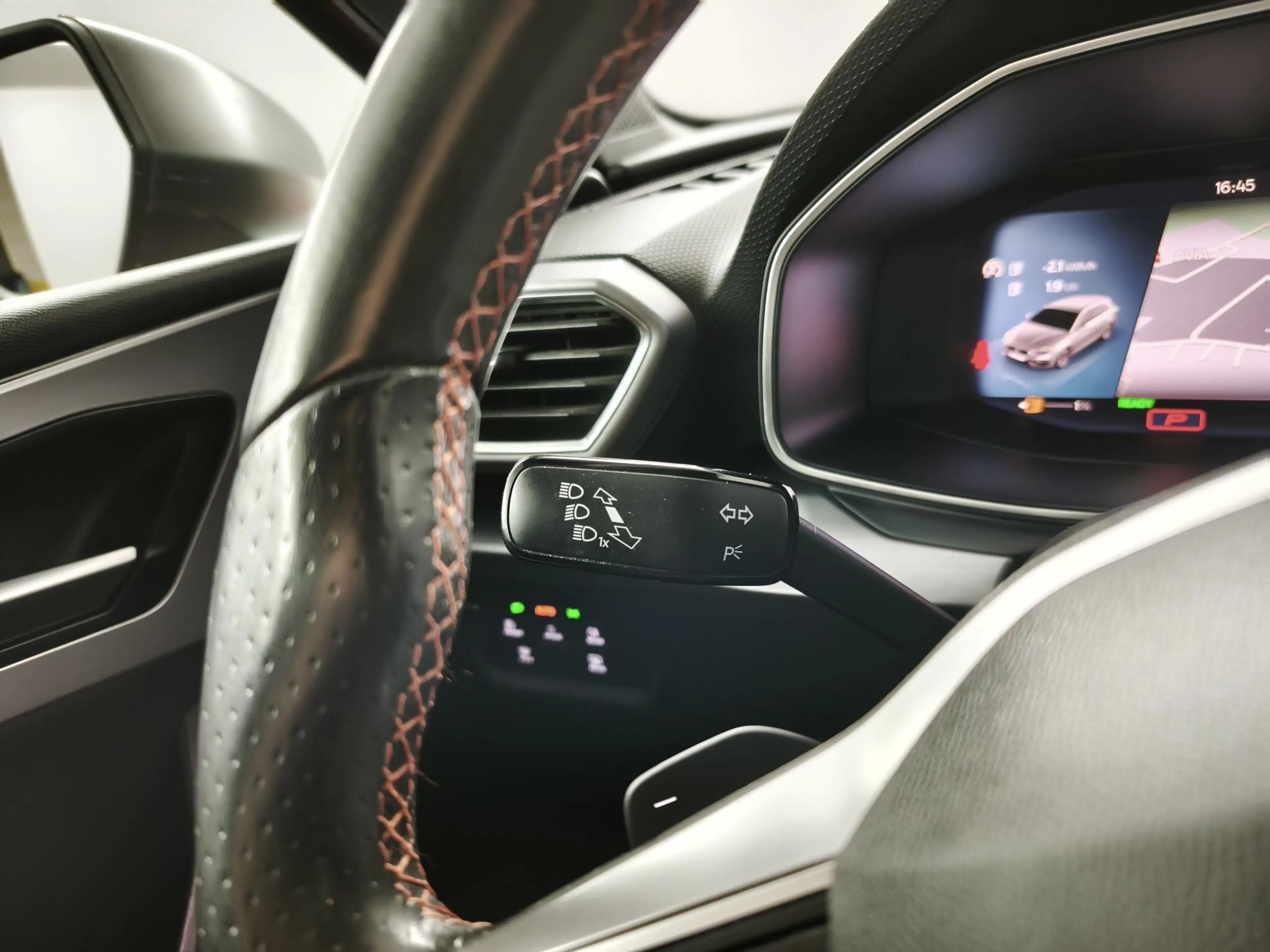 SEAT Leon e-Hybrid Sportstourer 1.4 TSI eHybrid PHEV FR Business Inte — photo 36