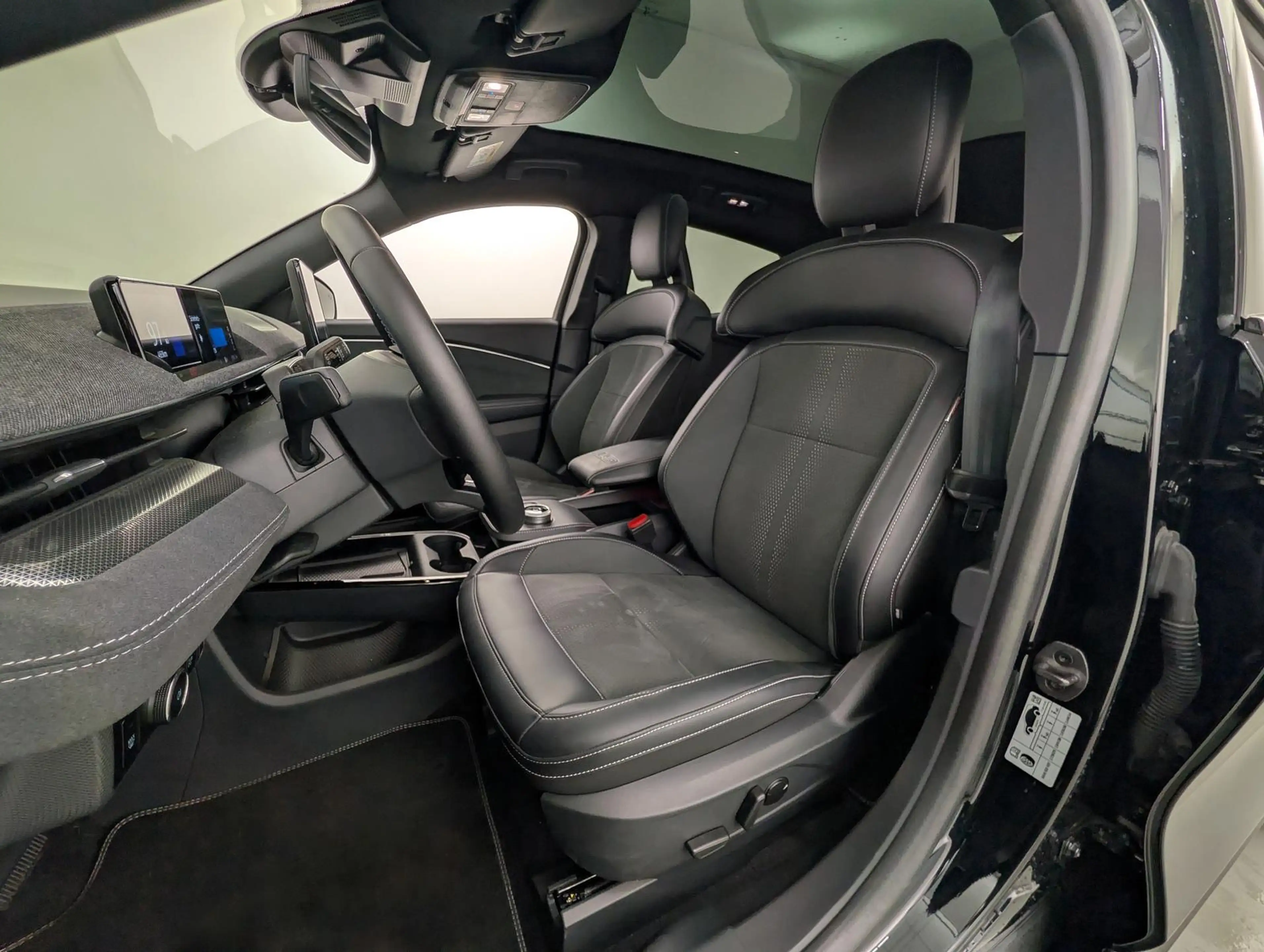 Ford Mustang Mach-E GT AWD 99kWh MagneRide+Matrix+ACC — photo 12