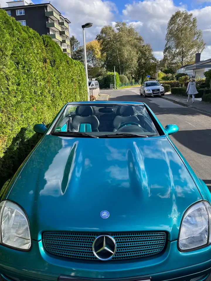 Mercedes-Benz SLK 230