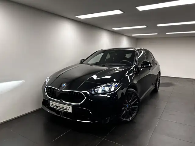 BMW 1 Series view 7