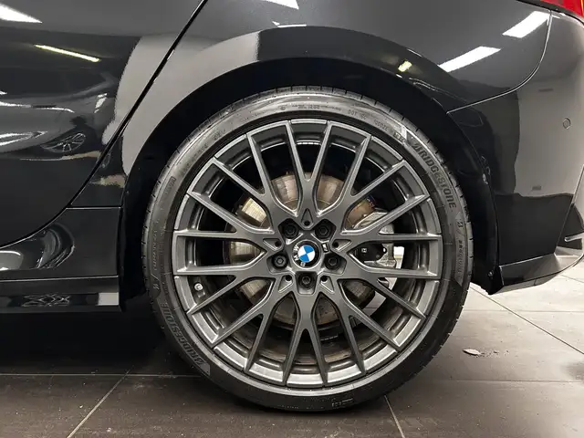 BMW 1 Series view 6