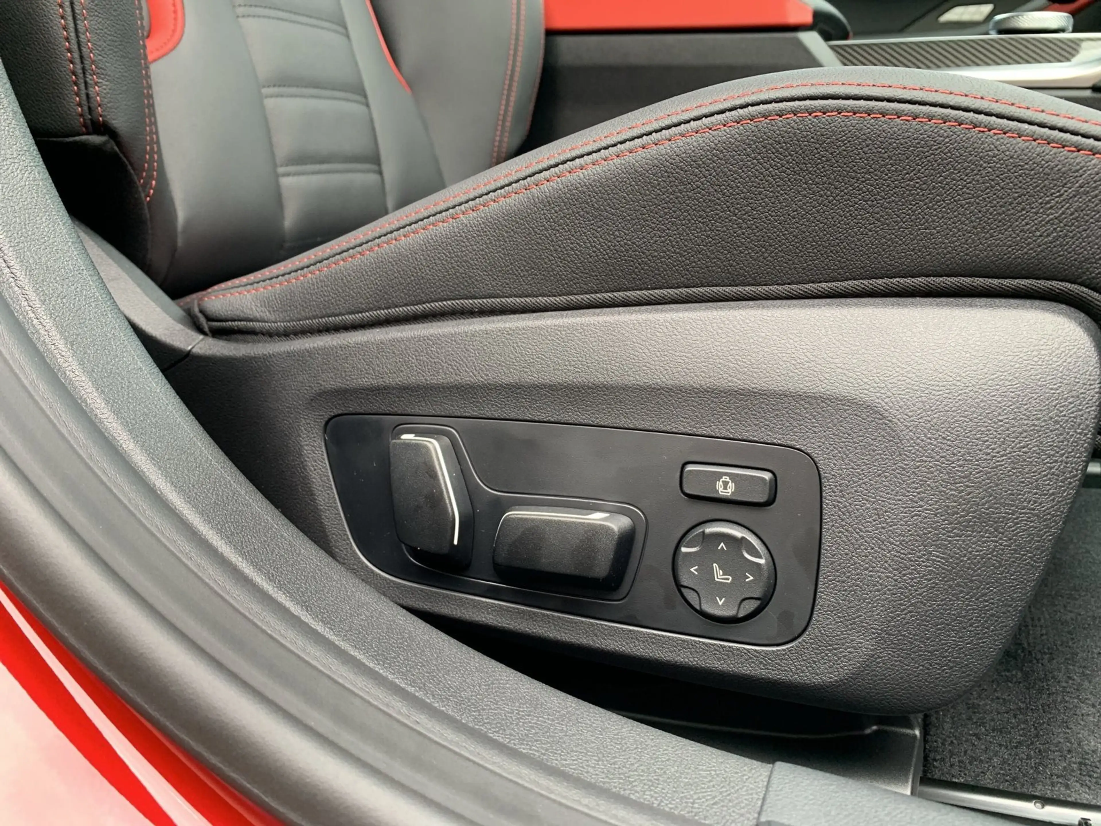 BMW i4 xDrive40 Bestellaktion UPE: 85.970,00,-€ M Sportpa — photo 13