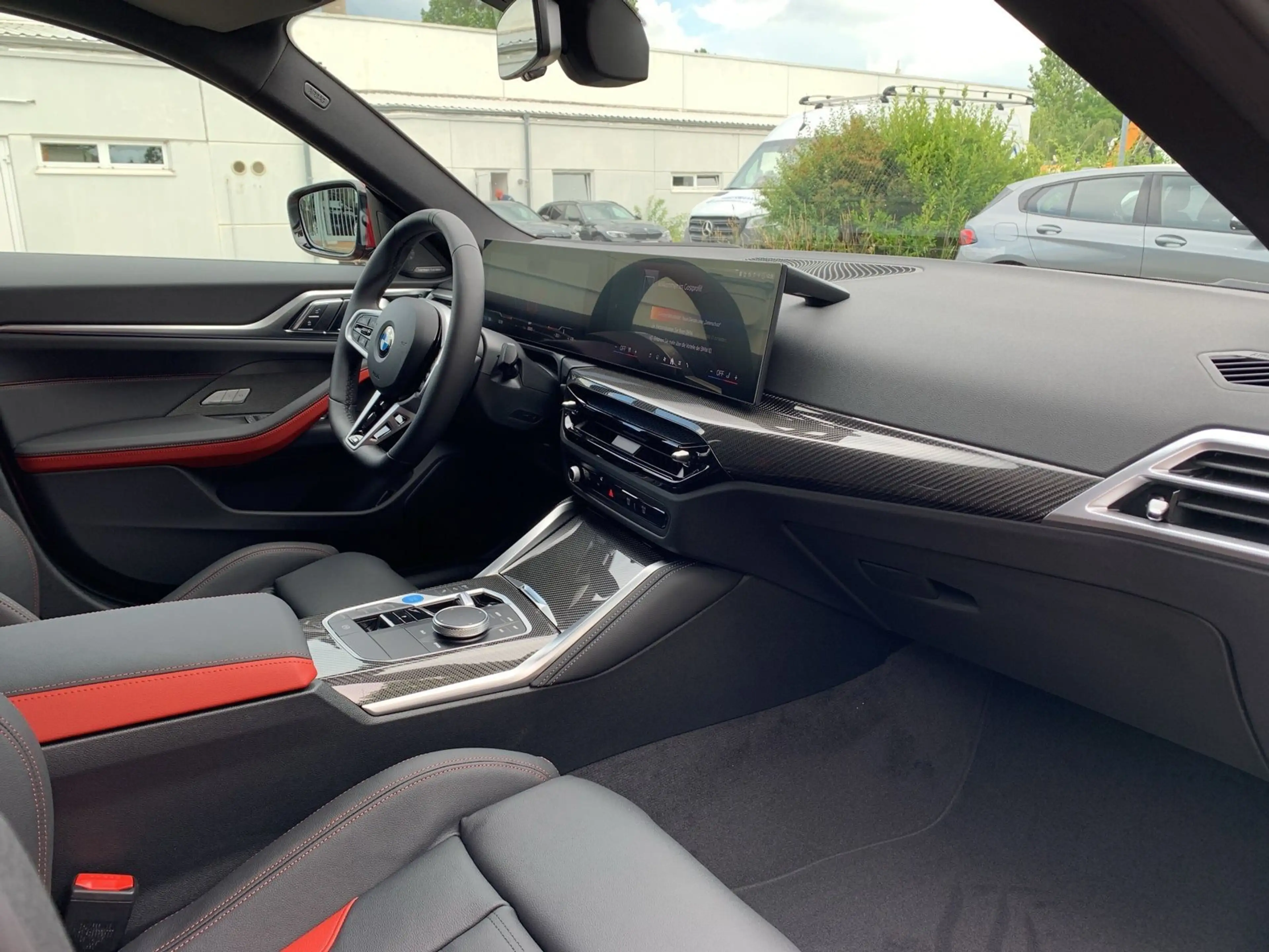 BMW i4 xDrive40 Bestellaktion UPE: 85.970,00,-€ M Sportpa — photo 11