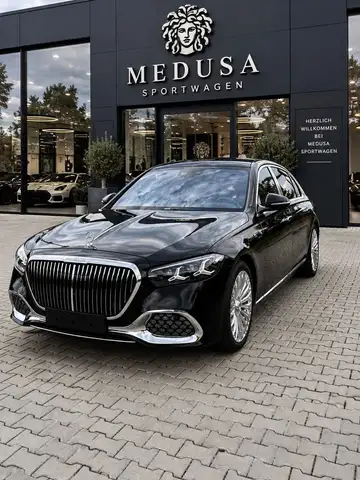 Mercedes-Benz S-Class view 3