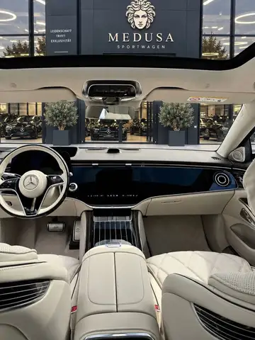 Mercedes-Benz S-Class view 10