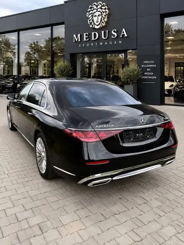 Mercedes-Benz S-Class view 6
