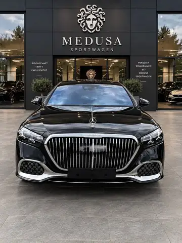 Mercedes-Benz S-Class view 2