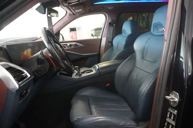 BMW XM view 8