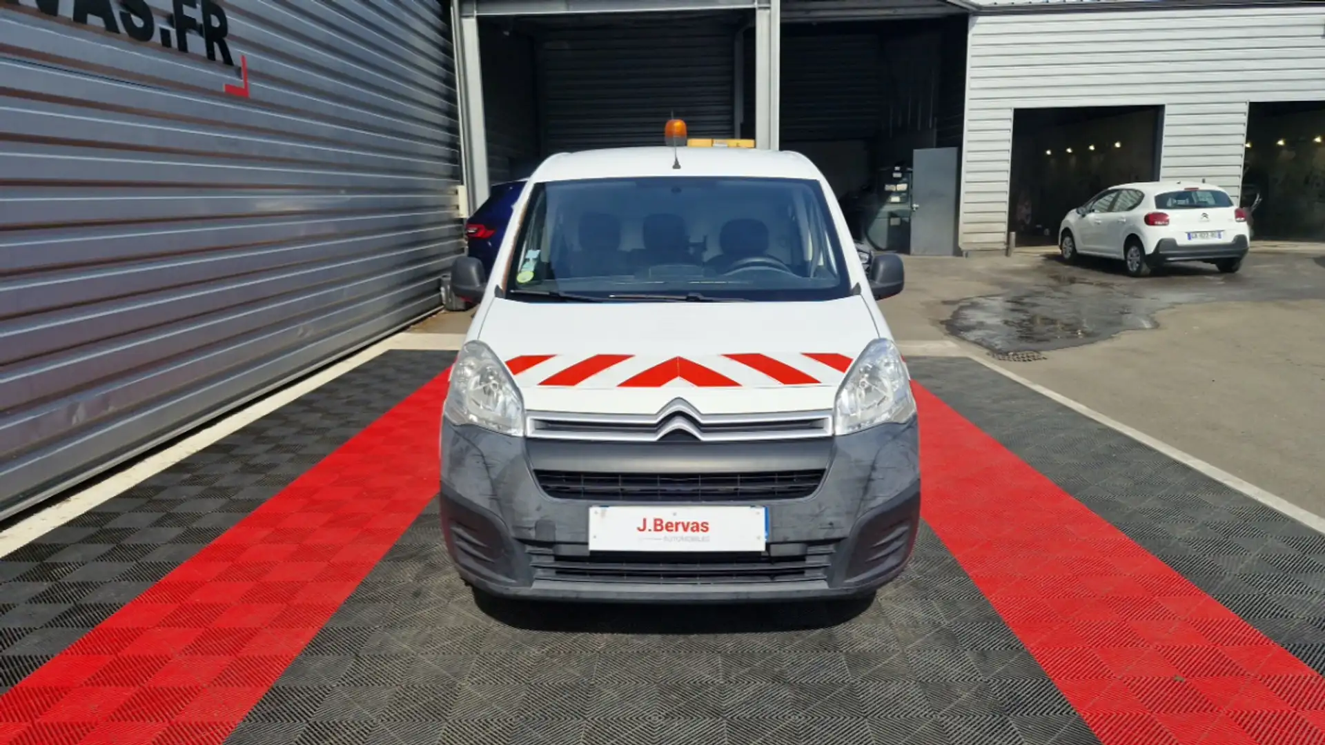 Citroen Berlingo BlueHDi 75 BVM Club M Blanc - 2